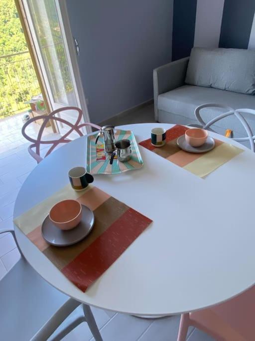 Una Suite Pop Nel Blu Della Costiera ตรามอนติ ภายนอก รูปภาพ
